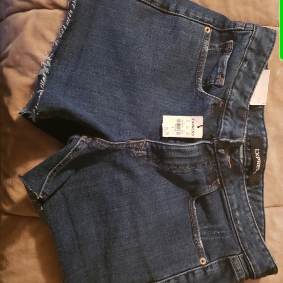 NWT Express blue denim shortie shorts, size 4 - Picture 1 of 6